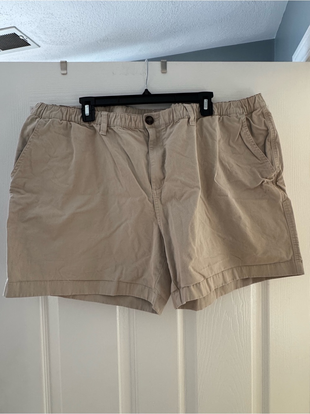 Men’s Chubbies Khaki Shorts Size XXXL